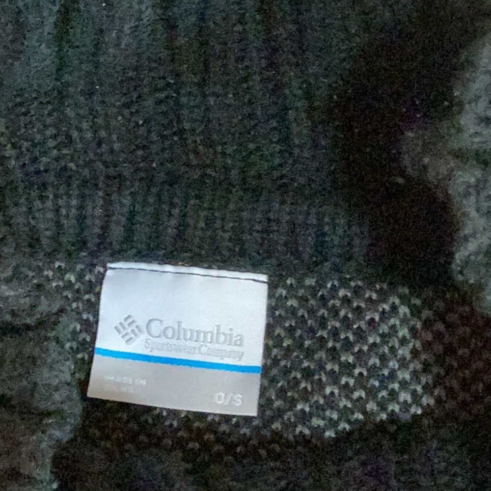 Columbia women’s grey and black plaid knit pattern poncho. Size OS - Picture 4 of 8